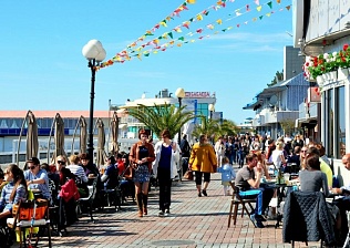 Курорт Сочи активно готовится к летнему сезону